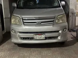 Toyota Noah 2003 Silver