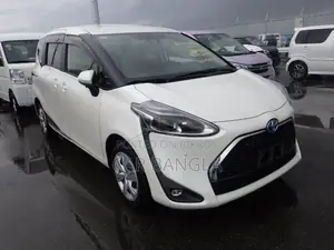Toyota Sienta 1.5 Hybrid FWD 2021 Pearl
