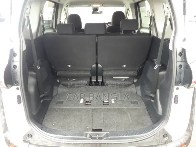Toyota Sienta 1.5 Hybrid FWD 2021 Pearl