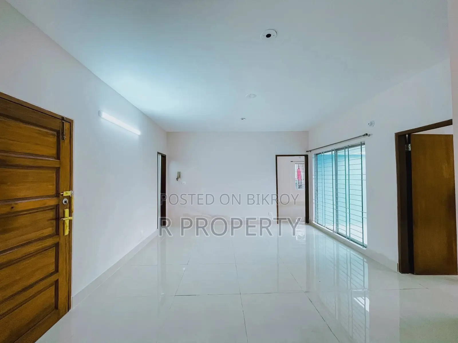 3bdrm Apartment in Uttara for Sale