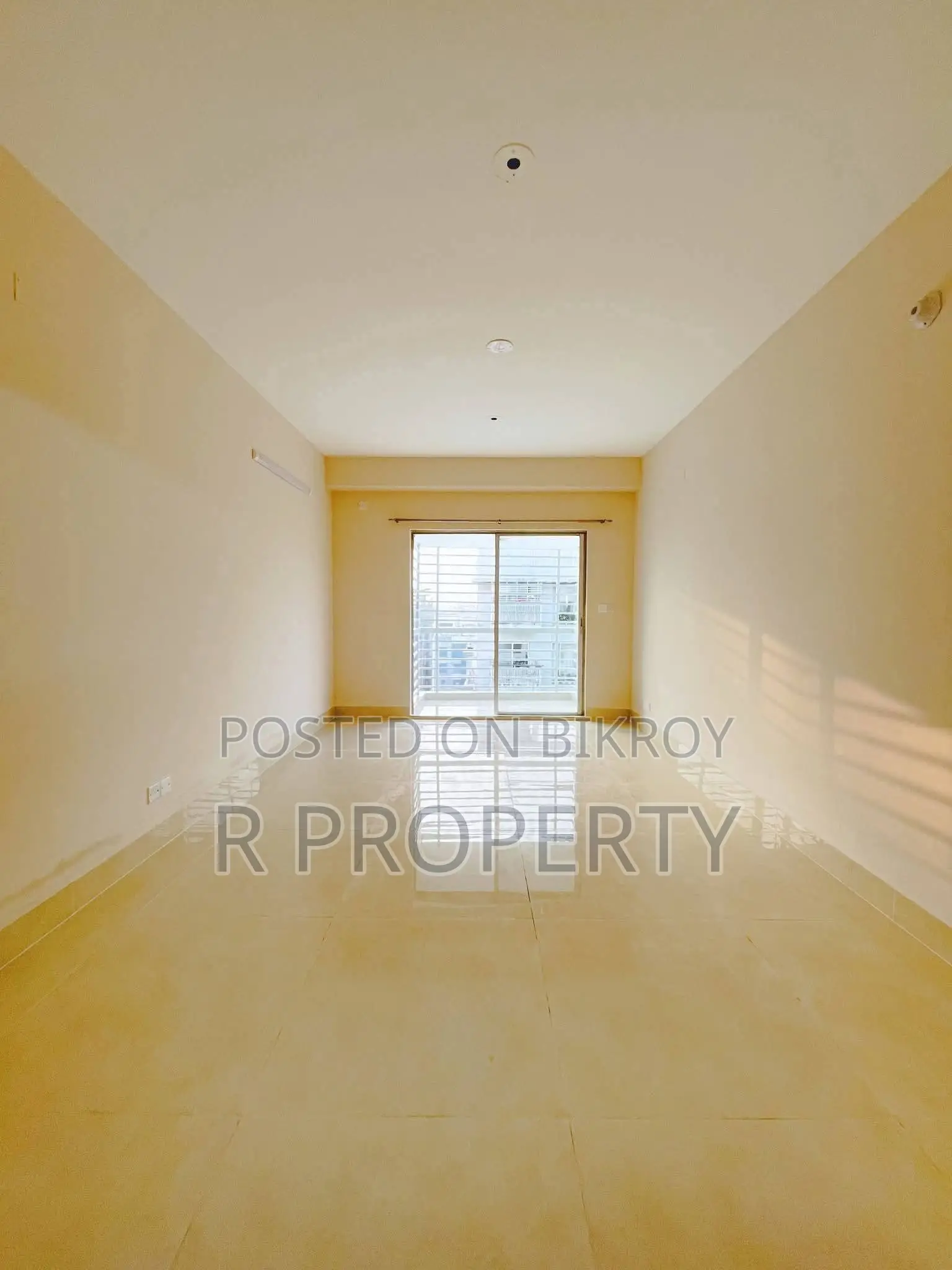 3bdrm Apartment in Uttara for Sale