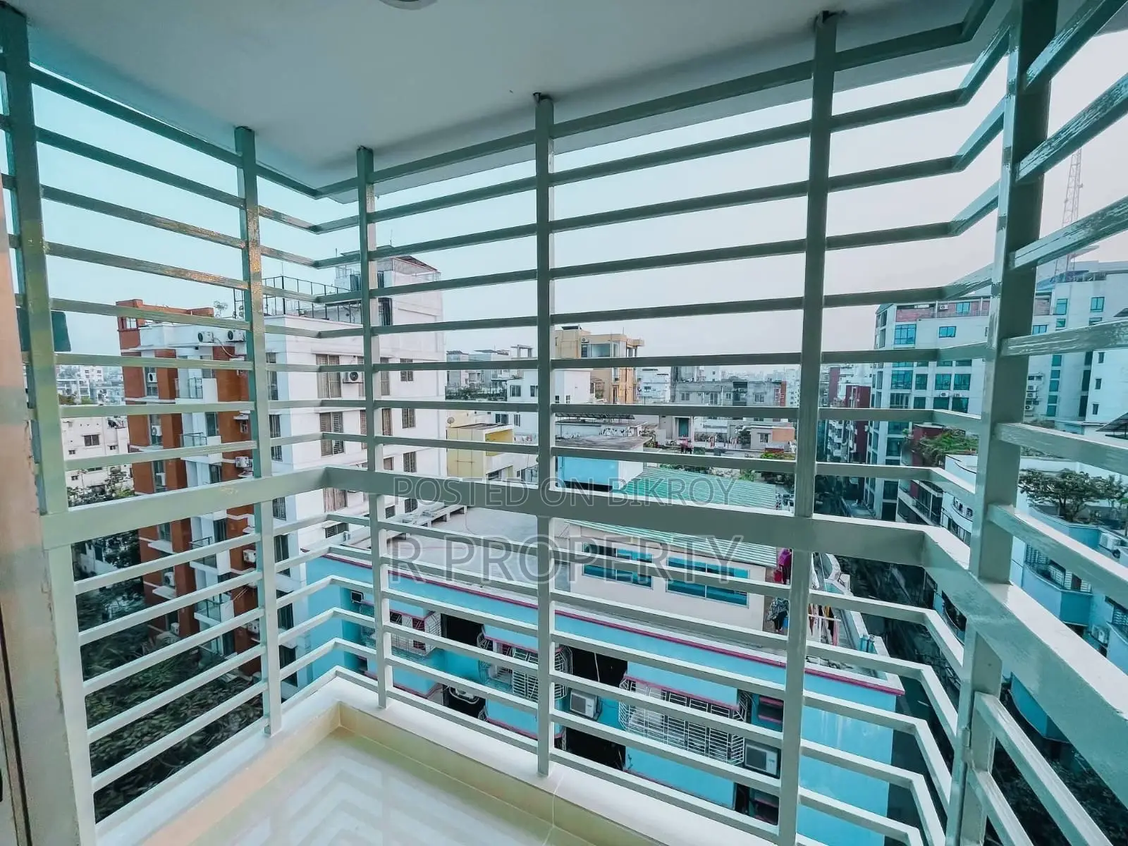 3bdrm Apartment in Uttara for Sale