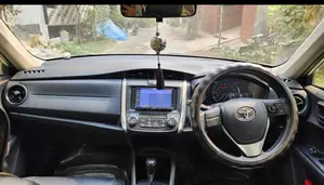 Toyota Corolla Fielder 1.5 Hybrid Front-Wheel Drive 2016 Pearl