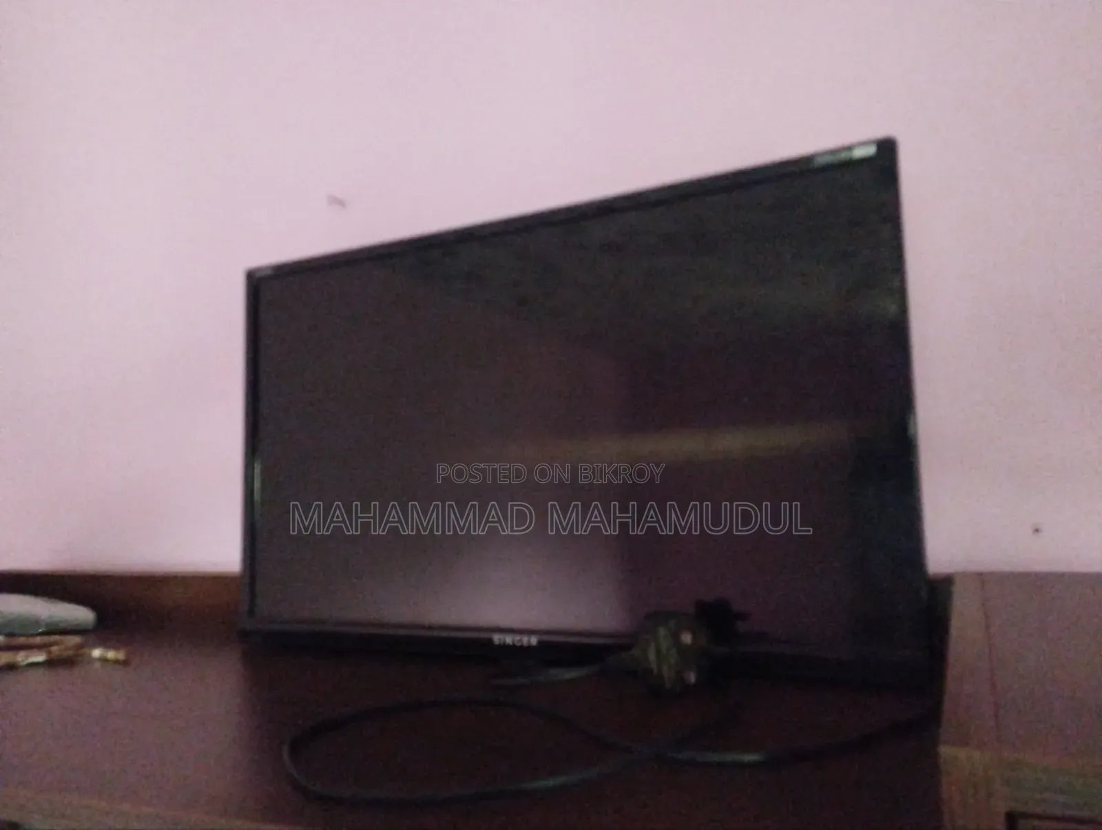 Singer 24" TV