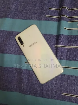 Samsung Galaxy A50 64 GB White