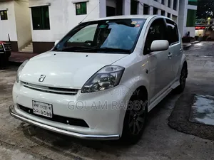 Toyota Passo ২০০৫ পার্ল