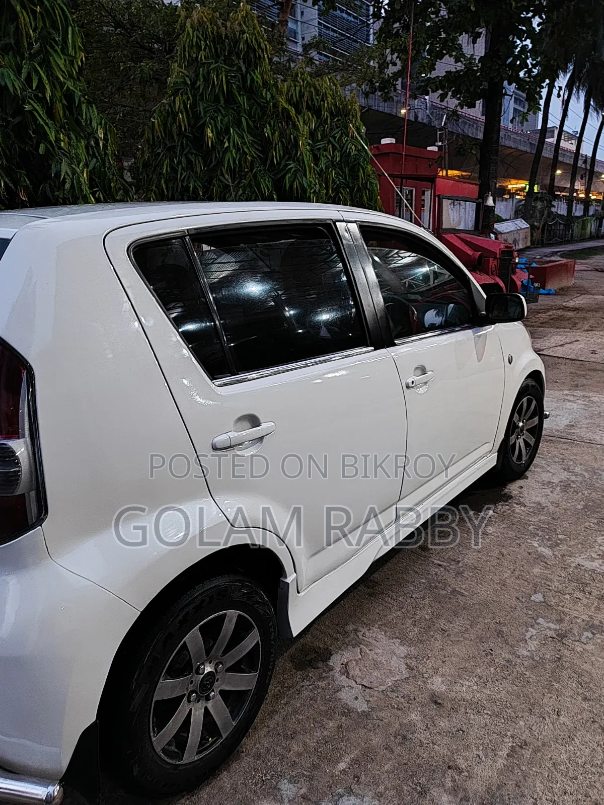 Toyota Passo ২০০৫ পার্ল