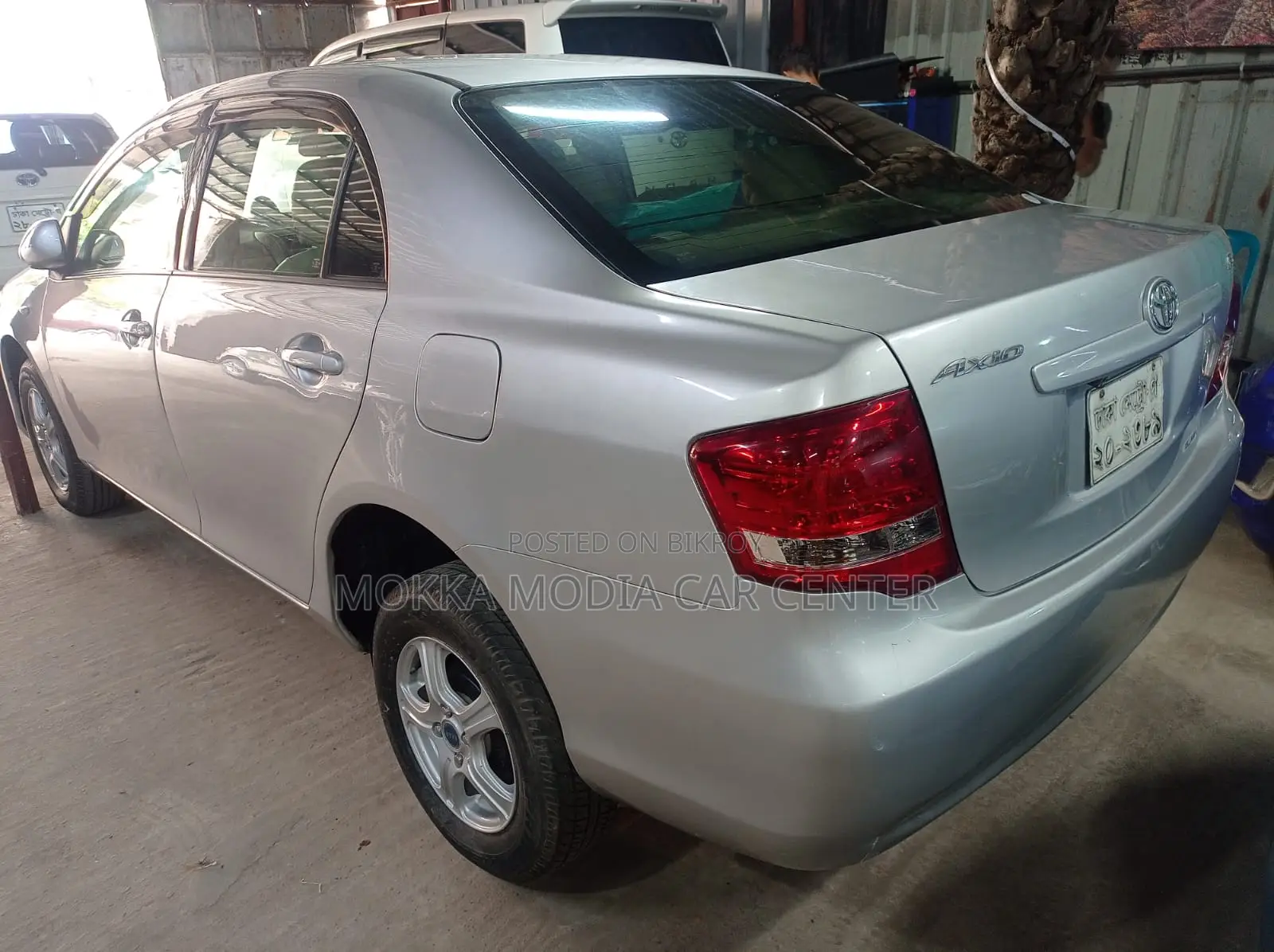 Toyota Axio 2010 Silver