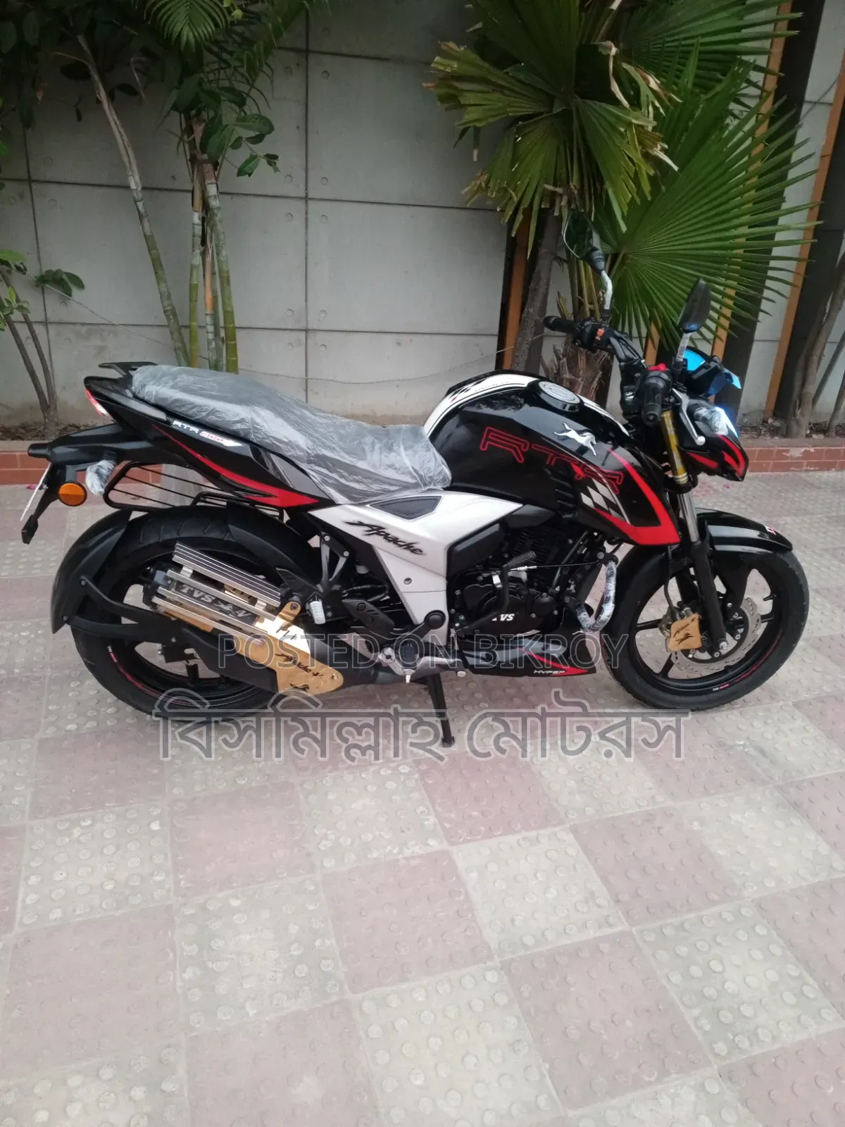 New TVS Apache 160 4V 2023 Black