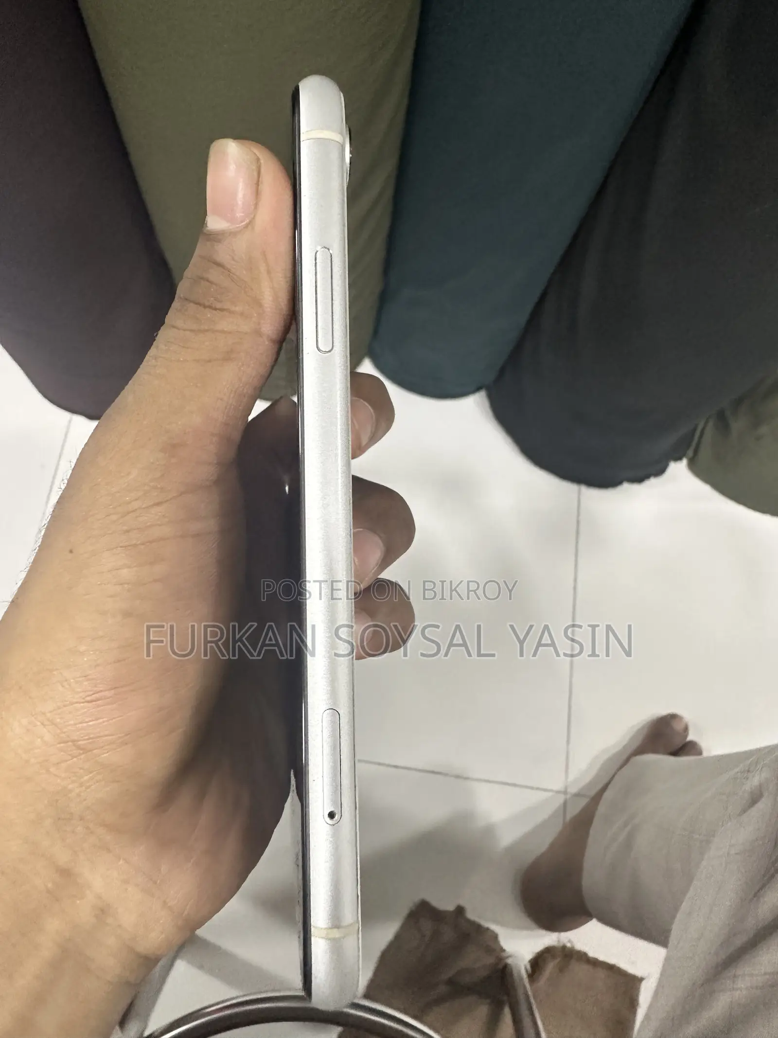 Apple iPhone XR 128 GB White