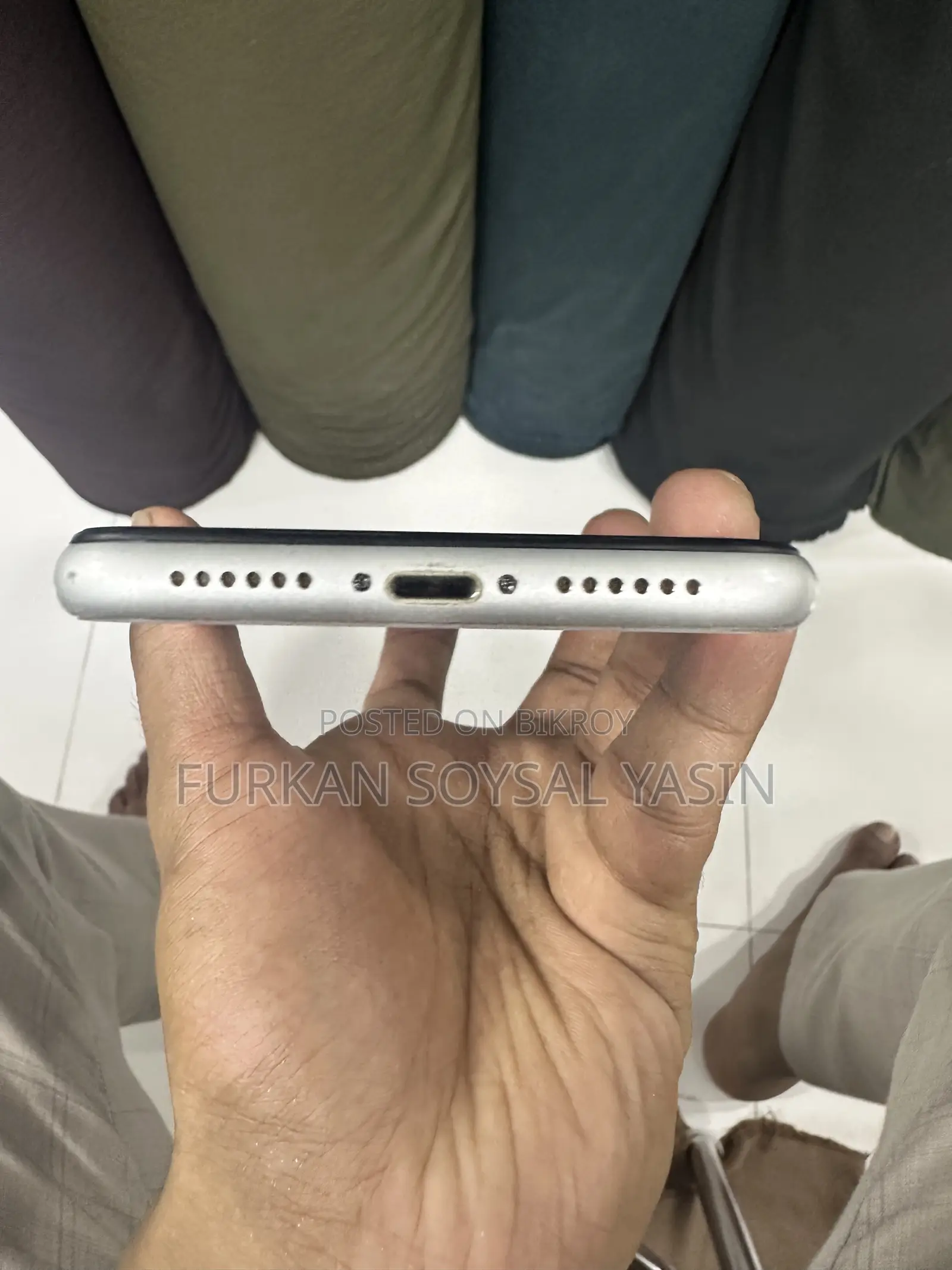 Apple iPhone XR 128 GB White
