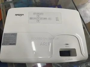 Vivitek Full HD Projector for sale – Like brand new