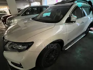 Nissan X-Trail 2.0 Hybrid FWD 2015 Pearl