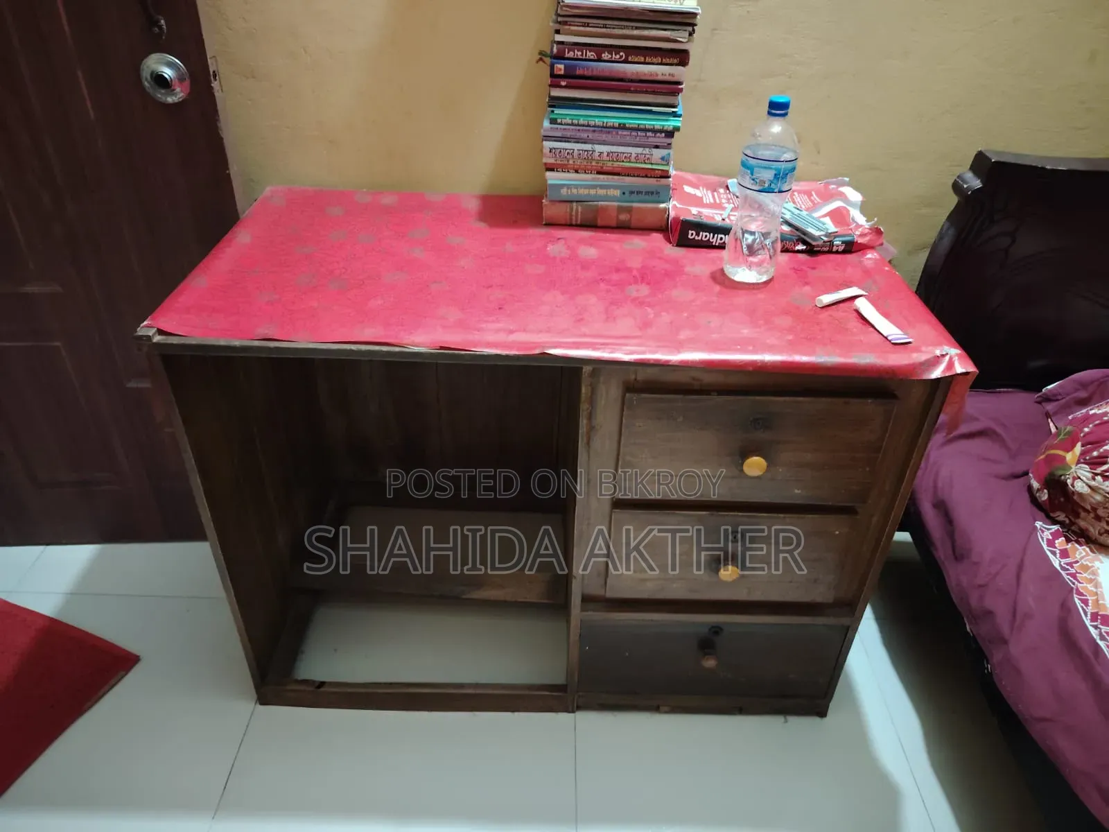 Reading Table