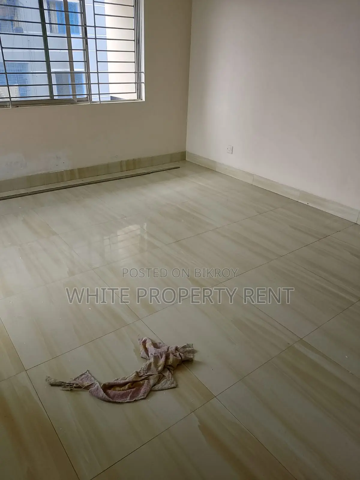 3bdrm Apartment in White Property for sale