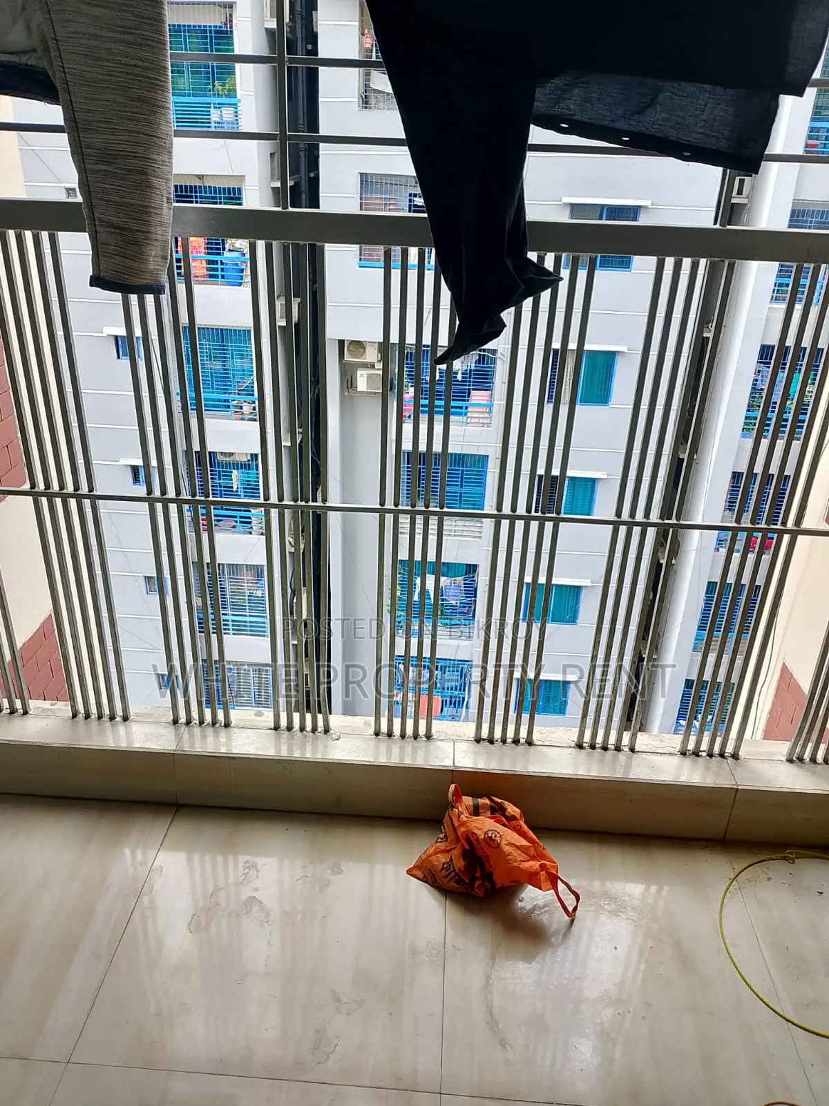 3bdrm Apartment in White Property for sale