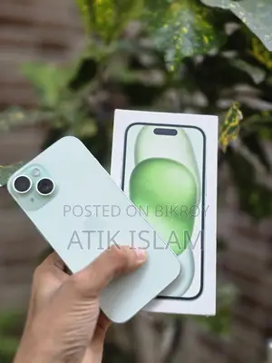 New Apple iPhone 15 128 GB Green