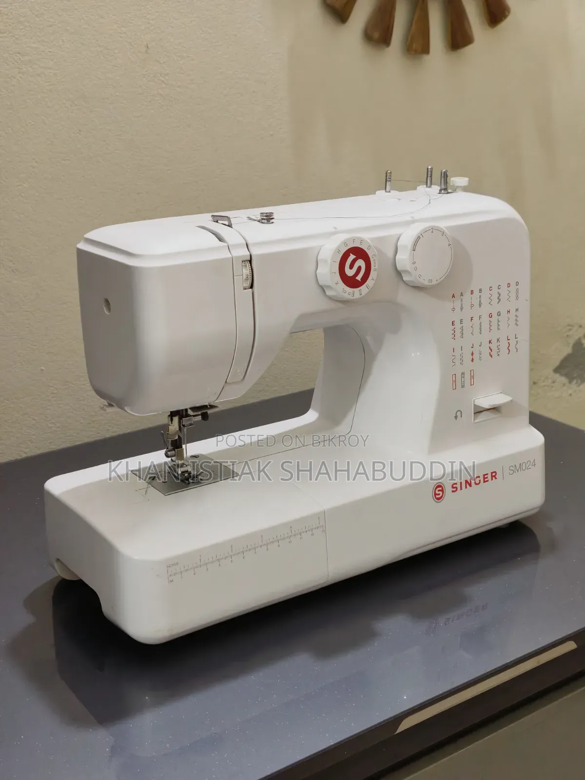 Singer Sewing Machine SM024