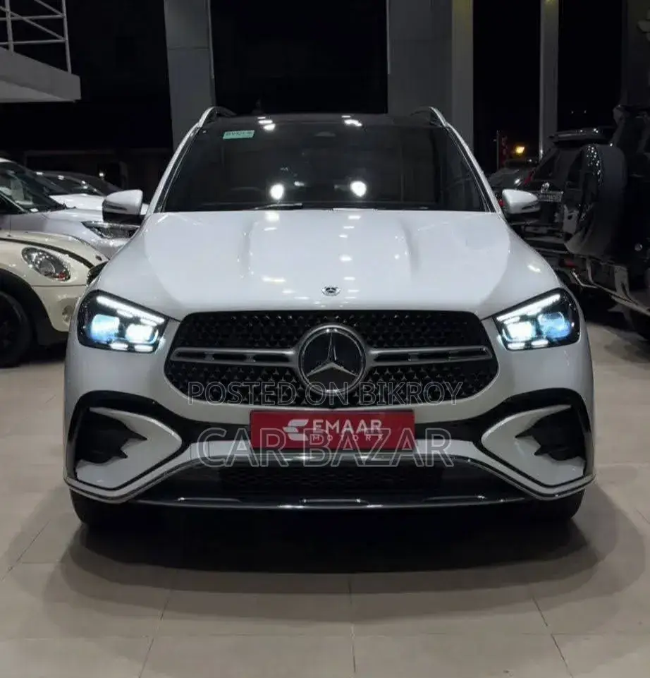 নতুন Mercedes-Benz GLE-Class 2025 সাদা