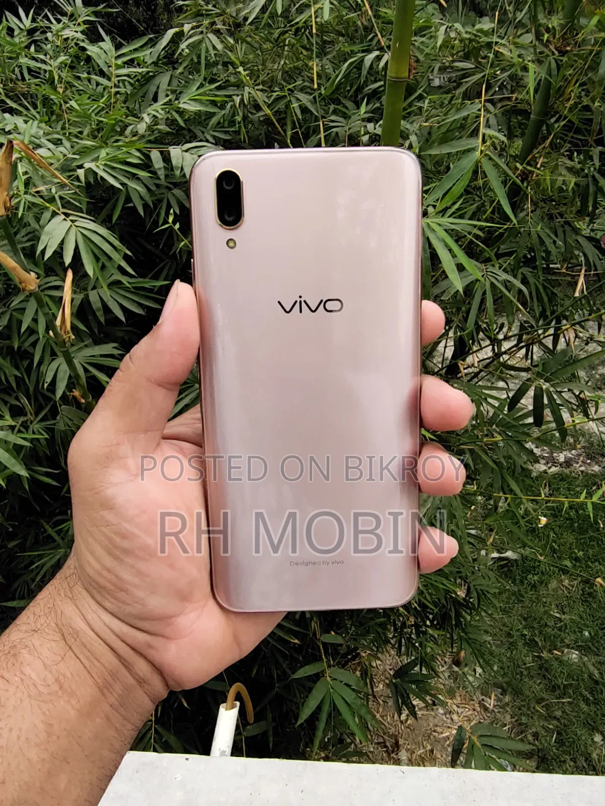 Vivo 64 GB Gold