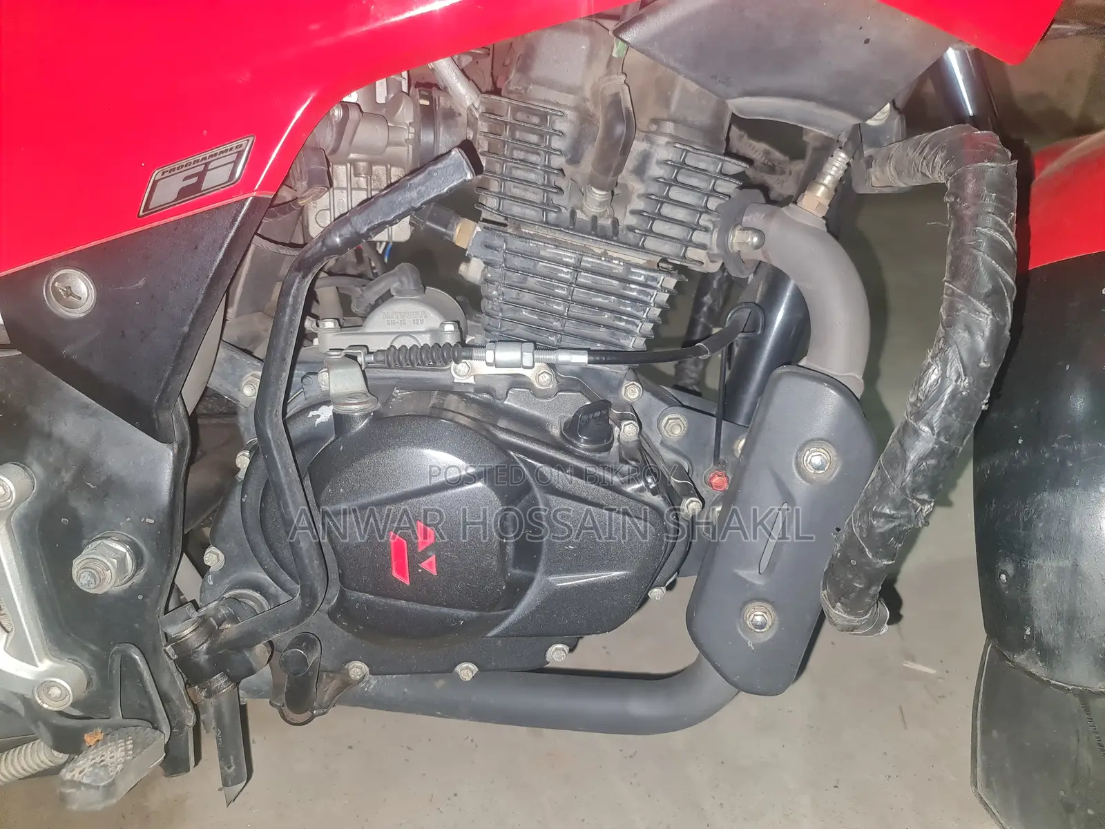 Hero Thriller 160R 2021 Red