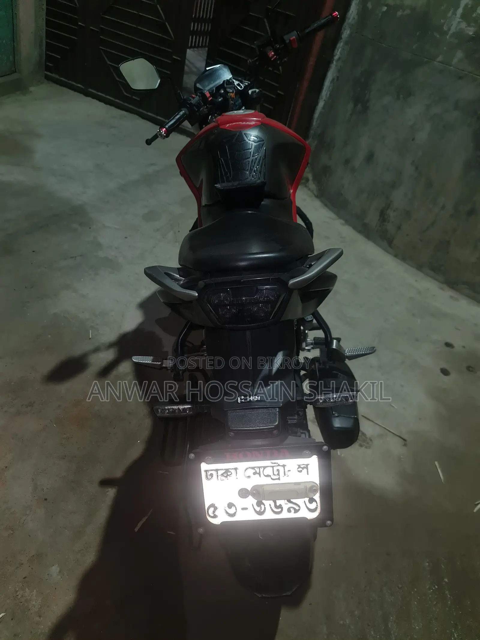 Hero Thriller 160R 2021 Red