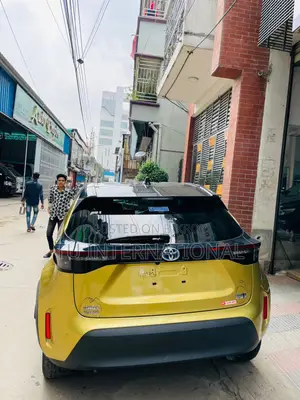Toyota Yaris Cross 2021 Gold