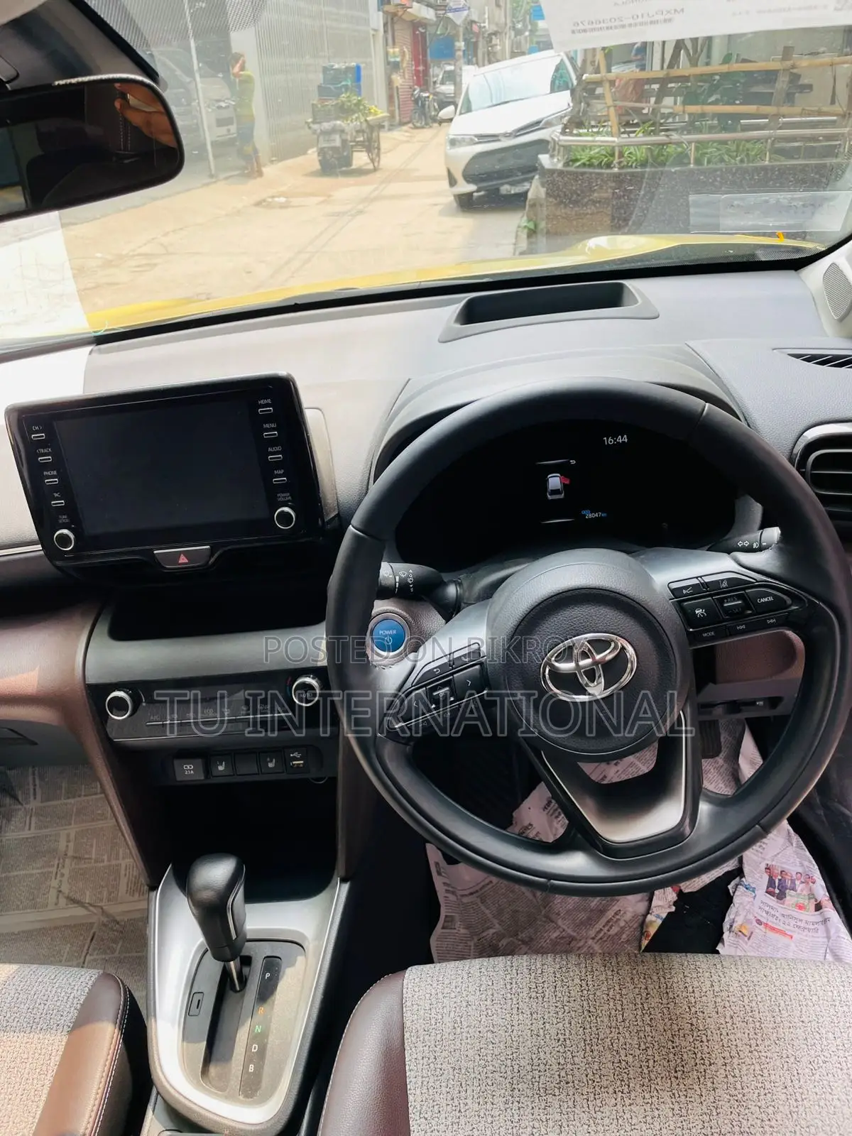 Toyota Yaris Cross 2021 Gold