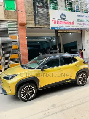 Toyota Yaris Cross 2021 Gold