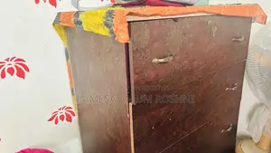 ওয়ার্ডরোব ব্যবহৃত