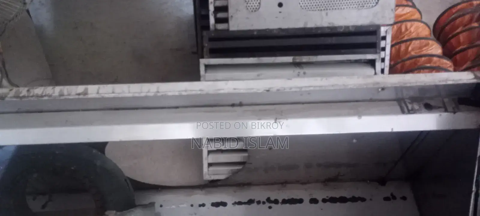 রেস্টুরেন্টে কিচেন হুট