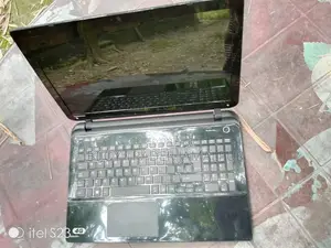 Laptop Toshiba Satellite L50 4GB Intel Core I3 HDD 500GB