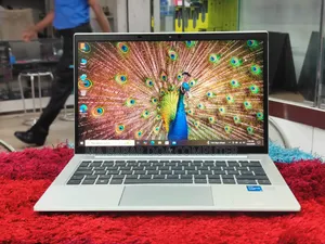 Laptop HP EliteBook 830 G8 8GB Intel Core I5 SSD 256GB