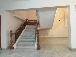 গুলশানে ৫ বেডরুমের ডুপ্লেক্স ভাড়ার জন্য