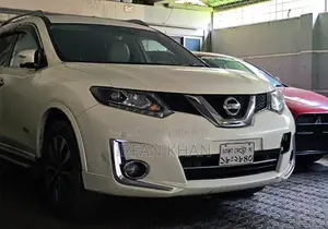 Nissan X-Trail 2.0 Hybrid FWD 2015 Pearl