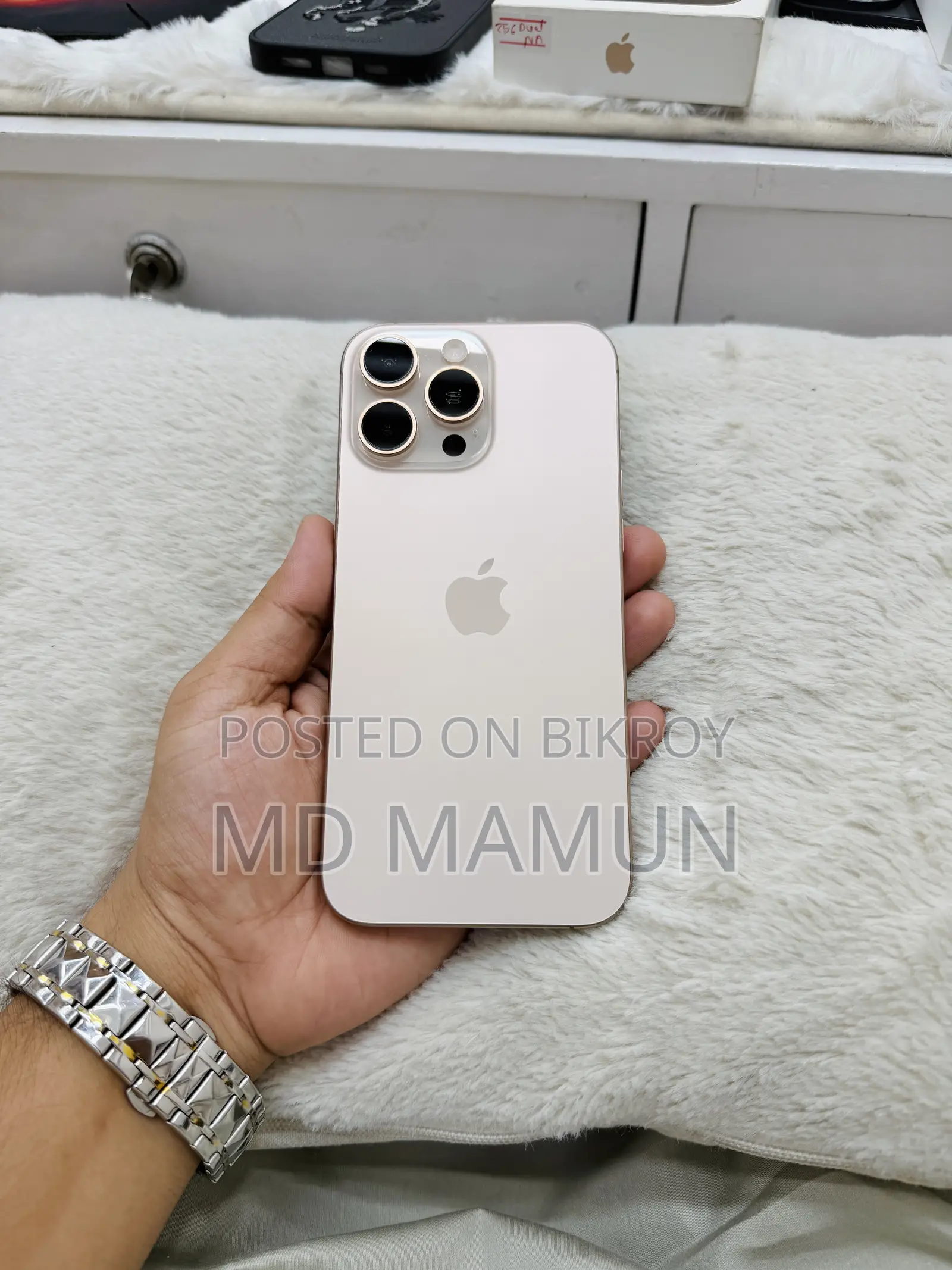 অ্যাপল আইফোন ১৬ প্রো ম্যাক্স ২৫৬ জিবি গোল্ড