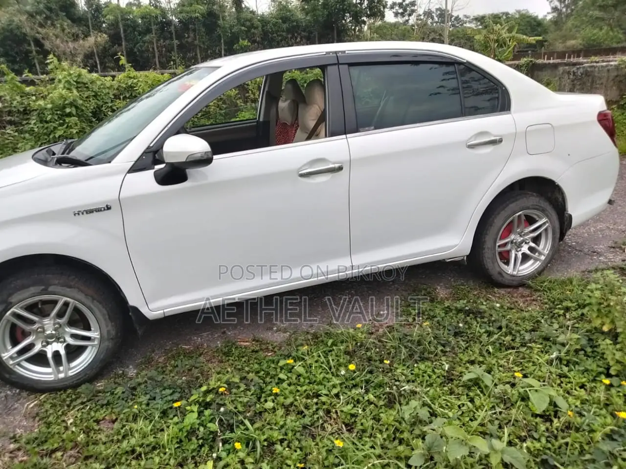 Toyota Axio 1.5 Hybrid G 2WD 2014 Pearl