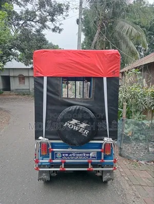 Toyota Noah 2025 ব্লু