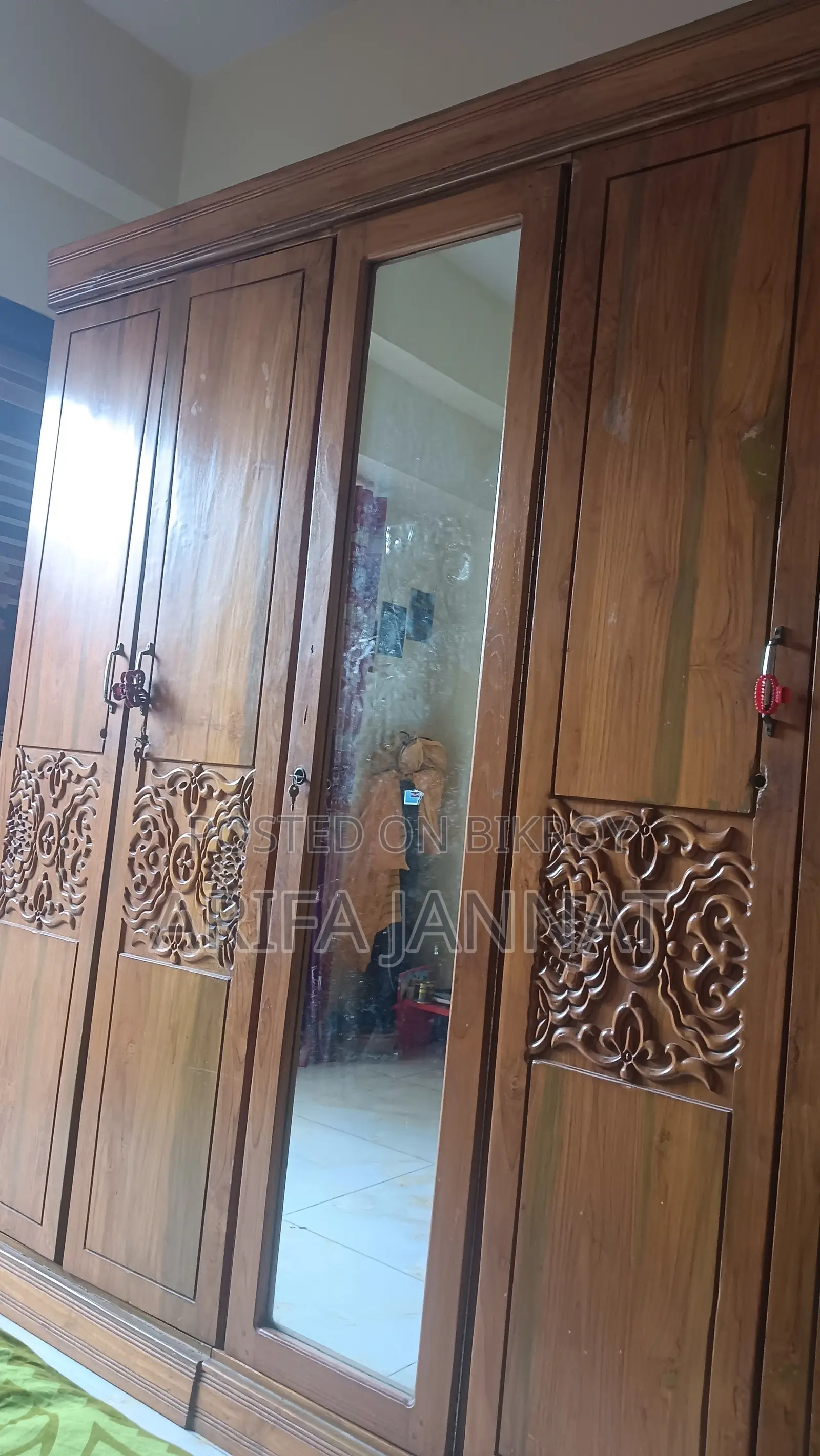 5 Door Almari