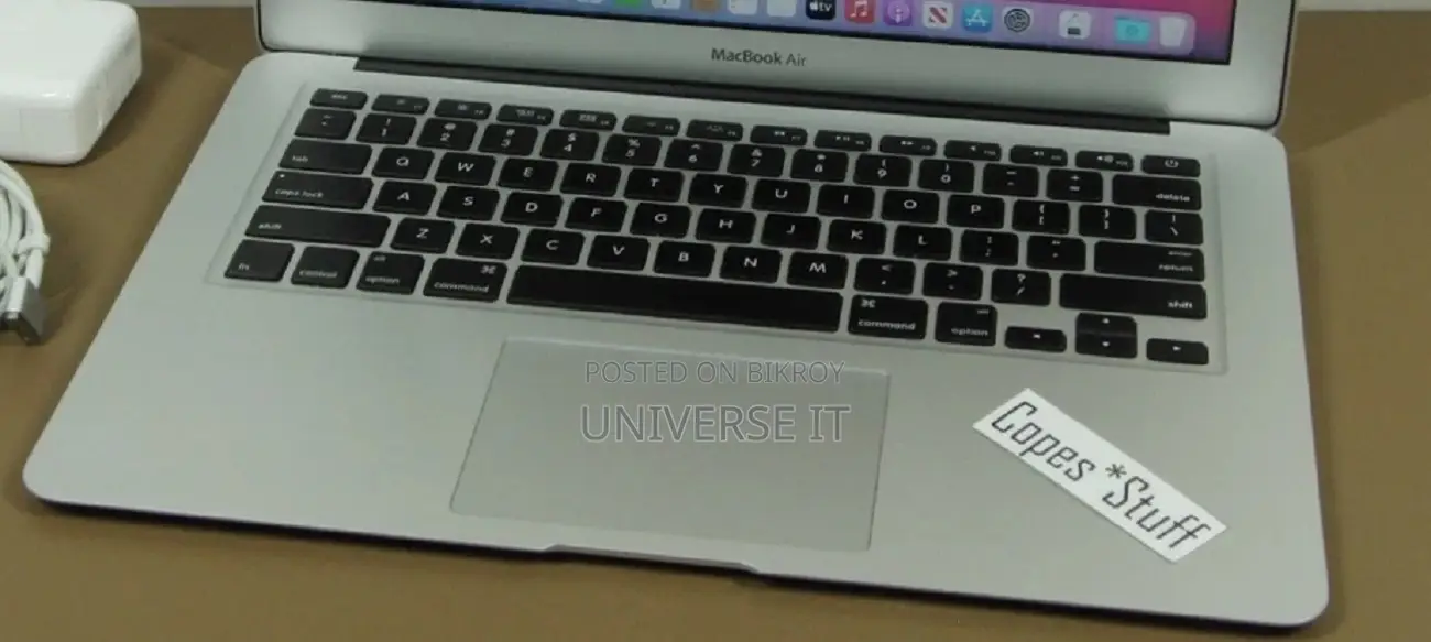 New Laptop Apple MacBook 2014 4GB Intel Core I5 SSD 128GB