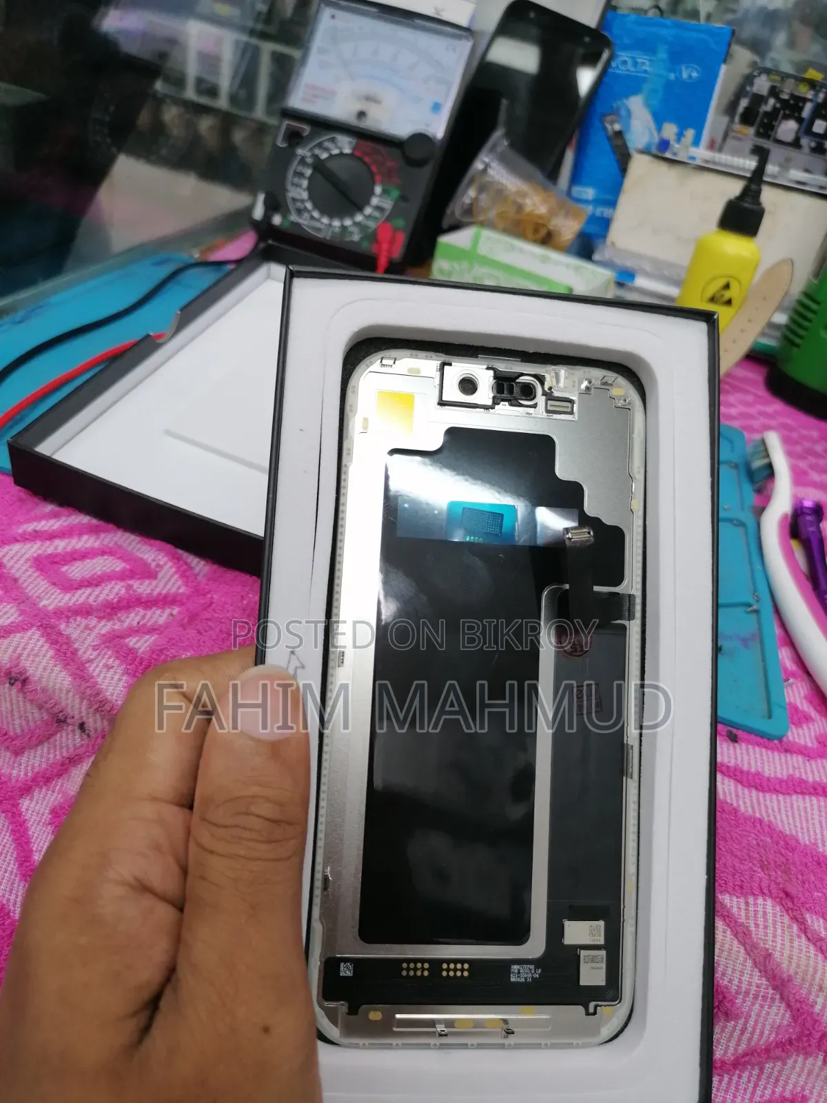 iPhone 17 Pro New Soft OLED Full Screen Display