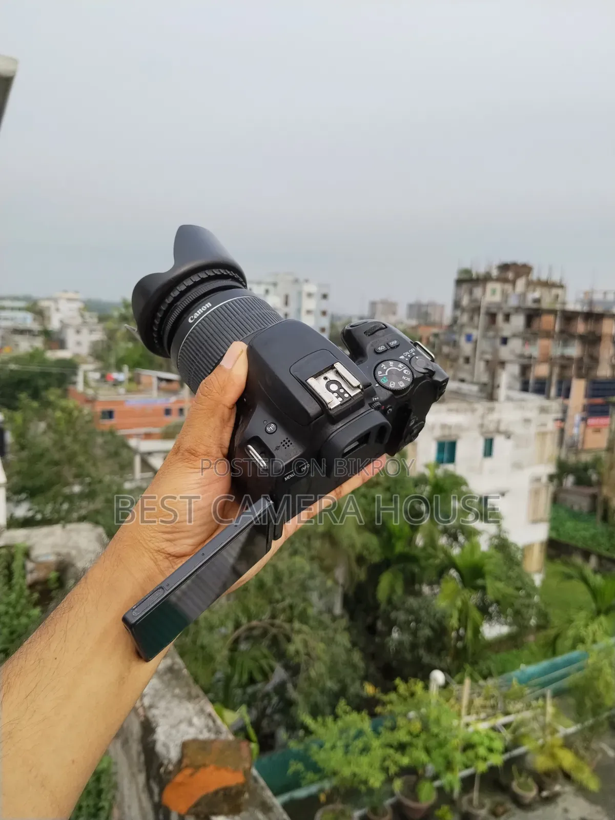 200D + 15-55mm Lens