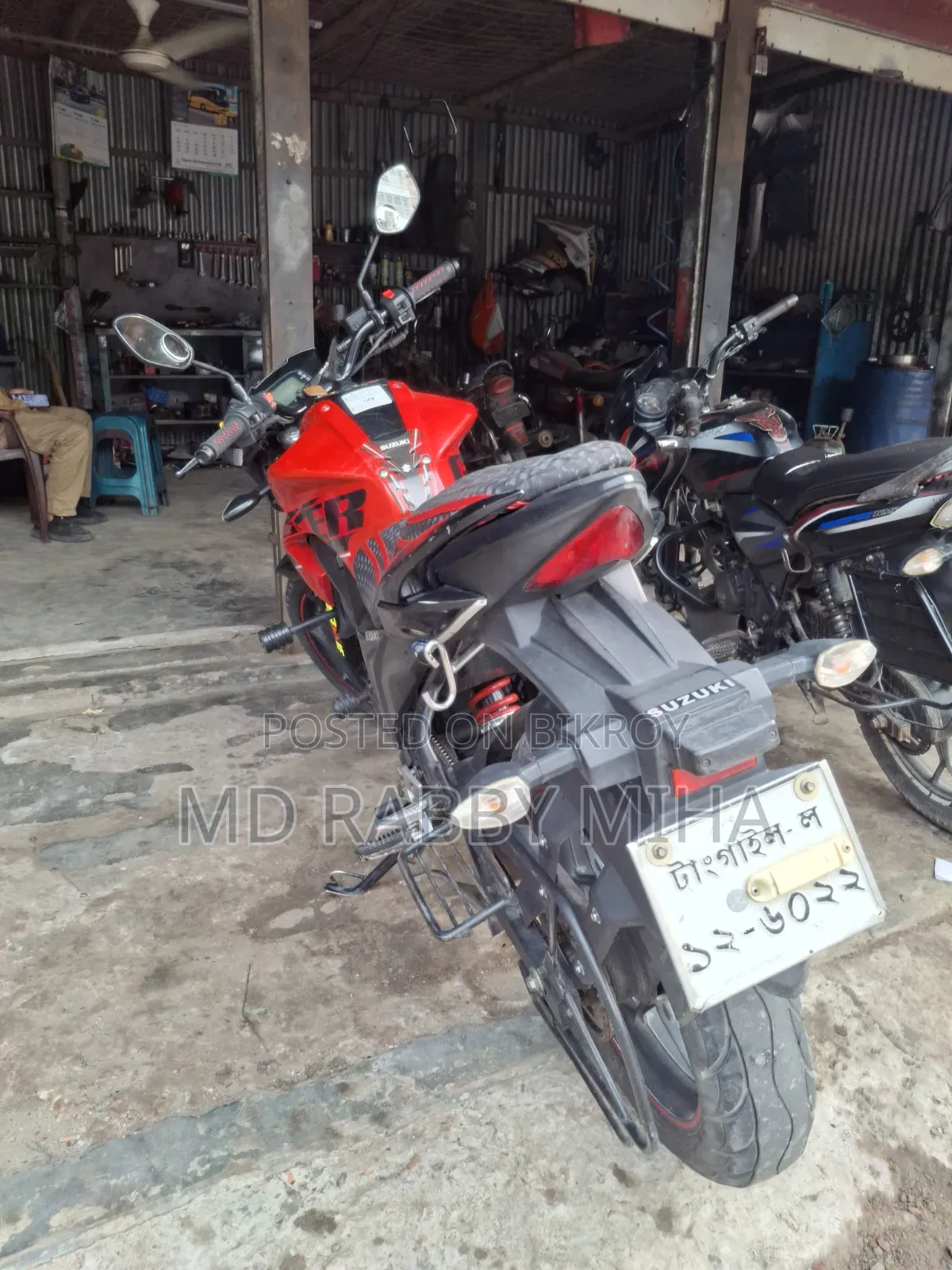 Suzuki Gixxer Monotone 2017 Red