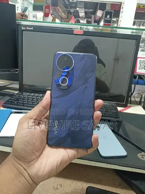 Vivo V50e 256 GB Blue