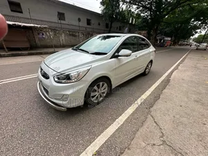 Hyundai Accent 2017 Off White
