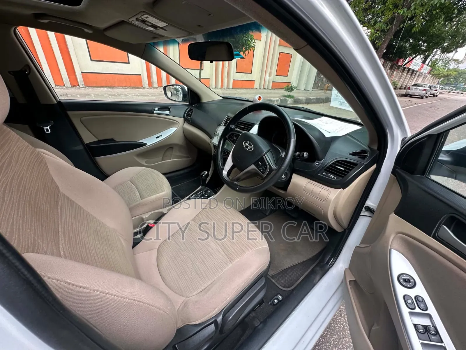 Hyundai Accent 2017 Off White