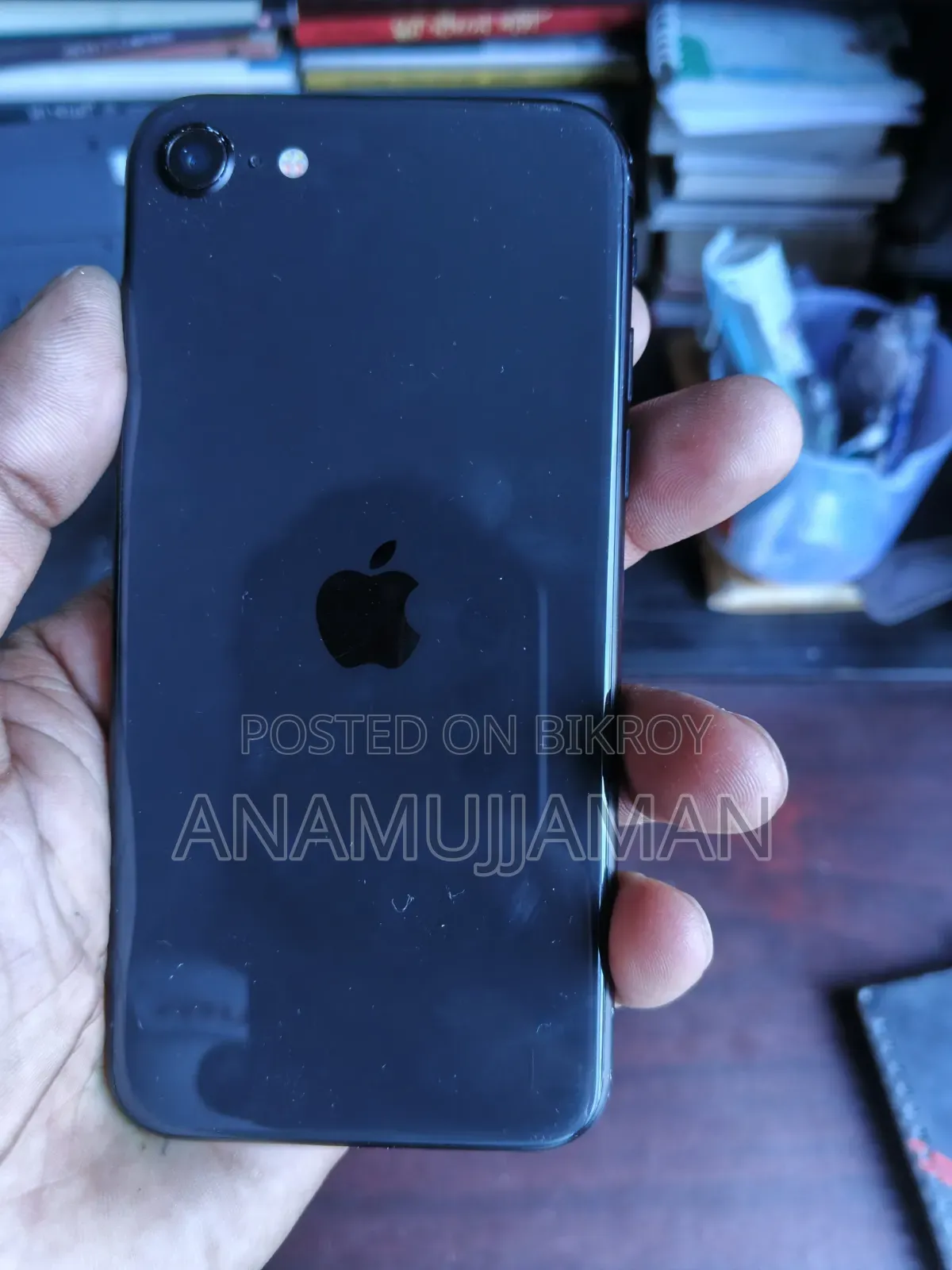 Apple iPhone SE 64 GB Black