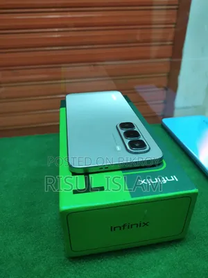 Infinix 128 GB সিলভার