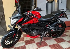 Bajaj Pulsar NS 160 2021 Red