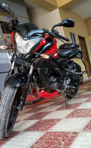 Bajaj Pulsar NS 160 2021 Red